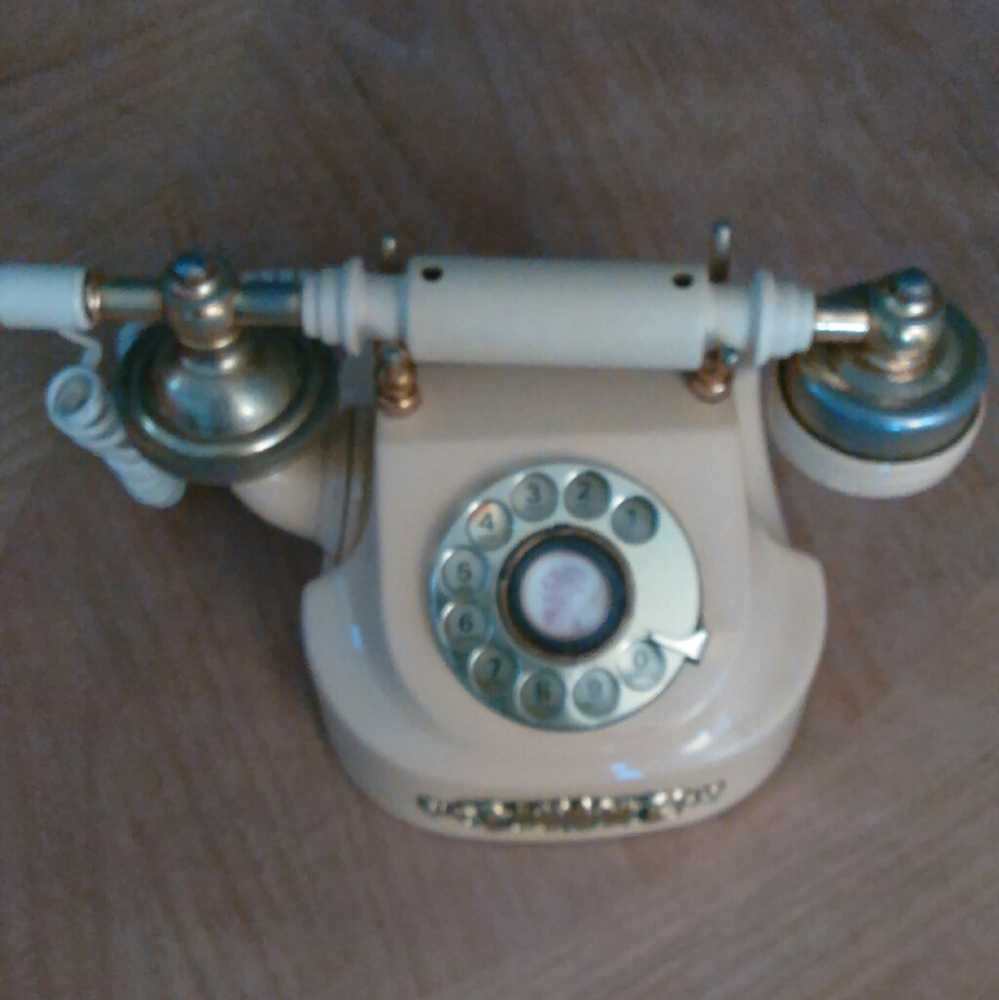 Antique/vintage Western electric telephone